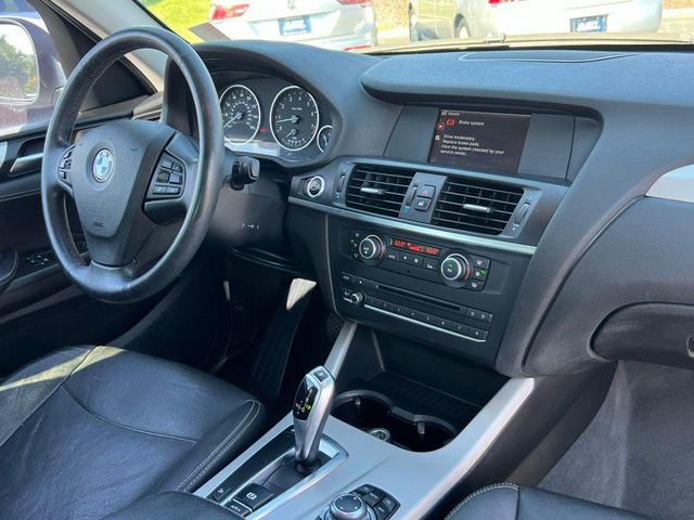 Photo of 2011 Alpine White BMW X3