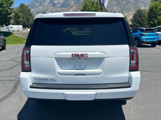 Photo of 2020 Summit White GMC Yukon XL