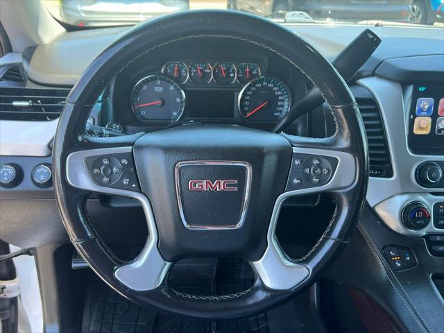 Photo of 2020 Summit White GMC Yukon XL
