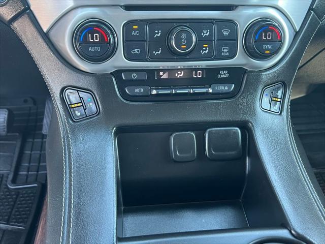 Photo of 2020 Summit White GMC Yukon XL