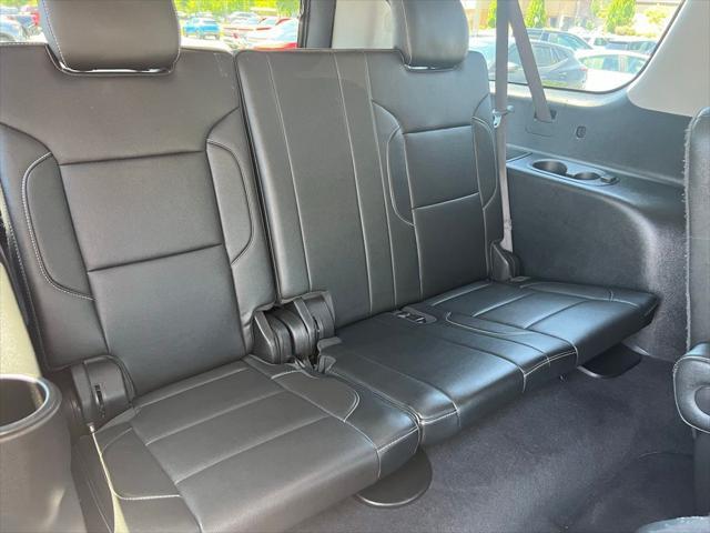 Photo of 2020 Summit White GMC Yukon XL