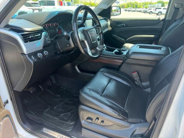 Photo of 2020 Summit White GMC Yukon XL