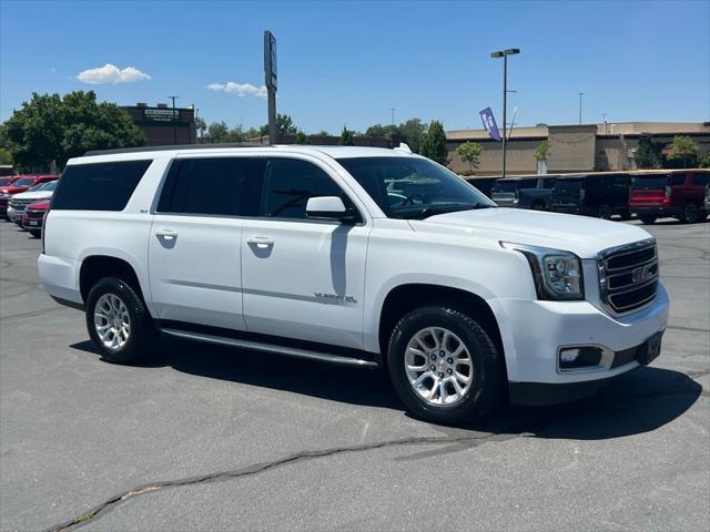 Photo of 2020 Summit White GMC Yukon XL