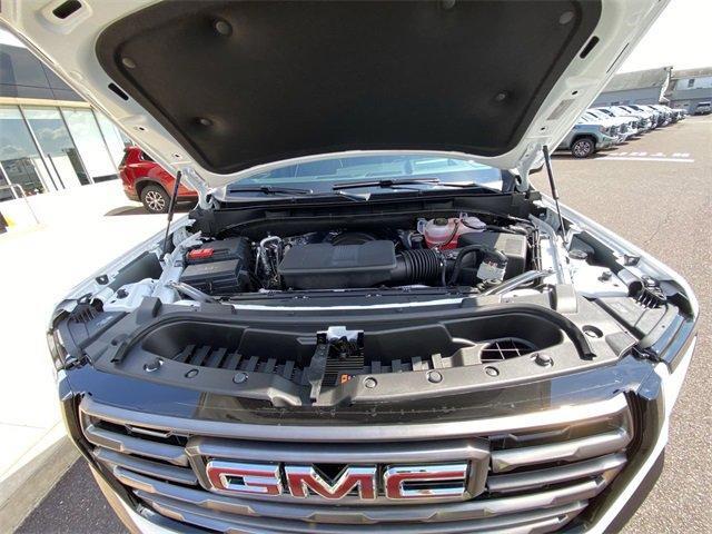 Photo of 2025 Summit White GMC Yukon