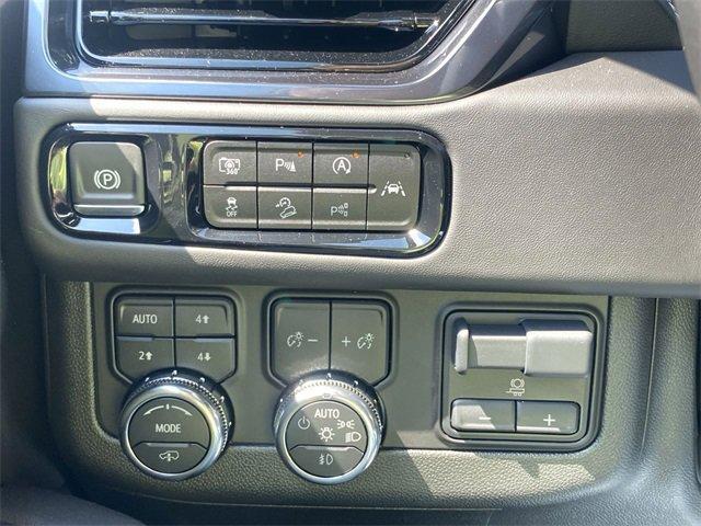Photo of 2025 Summit White GMC Yukon