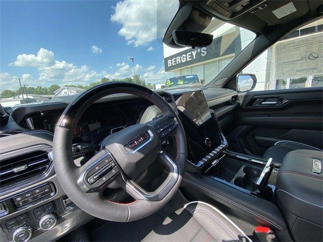 Photo of 2025 Summit White GMC Yukon