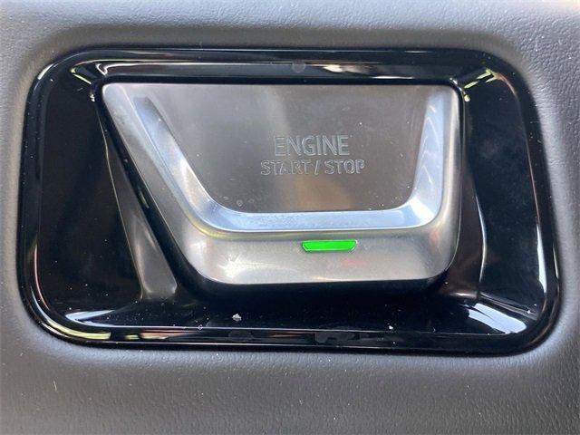 Photo of 2025 Summit White GMC Yukon
