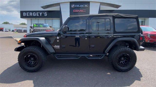 Photo of 2020 Black Clearcoat Jeep Wrangler Unlimited