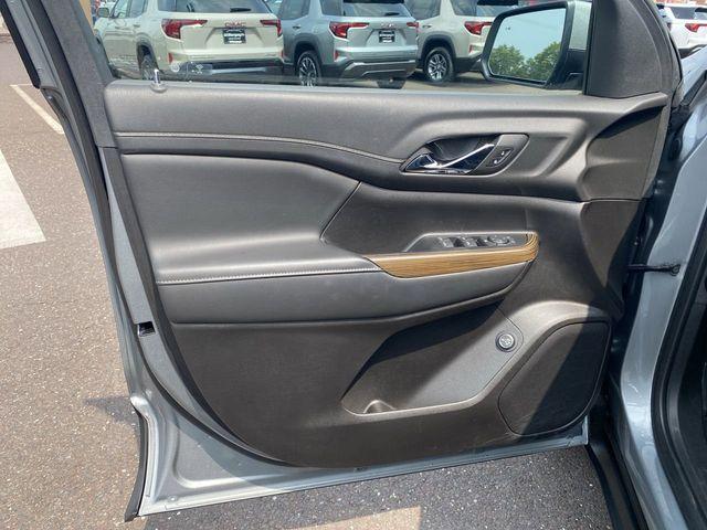Photo of 2023 Sterling GMC Acadia