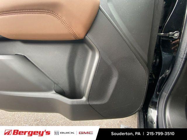 Photo of 2026 Onyx Black GMC Canyon