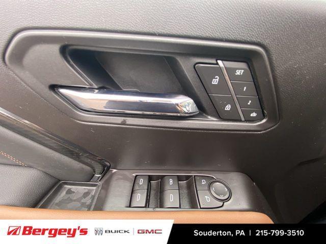 Photo of 2026 Onyx Black GMC Canyon