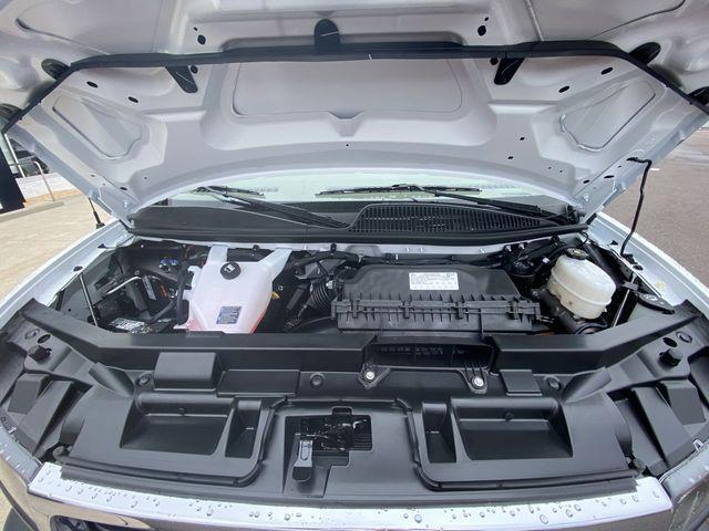 Photo of 2025 Summit White GMC Savana 2500