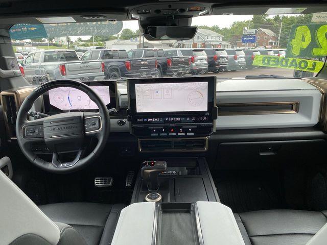 Photo of 2024 White GMC HUMMER EV SUV