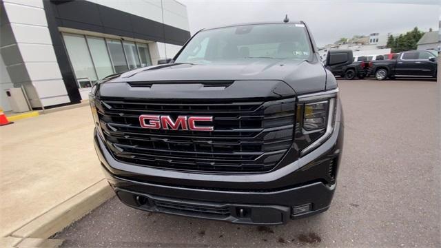 Photo of 2025 Onyx Black GMC Sierra 1500