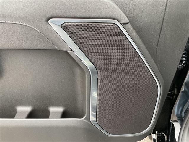 Photo of 2025 Onyx Black GMC Sierra 1500