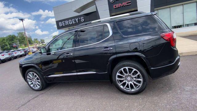 Photo of 2022 Ebony Twilight Metallic GMC Acadia