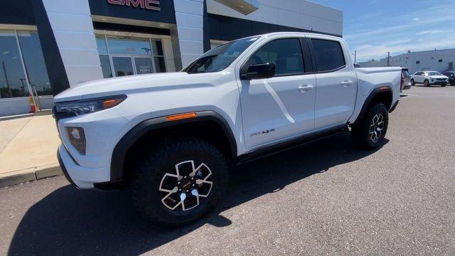 Photo of 2026 Summit White GMC Canyon