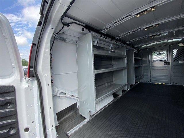 Photo of 2025 Summit White GMC Savana 3500