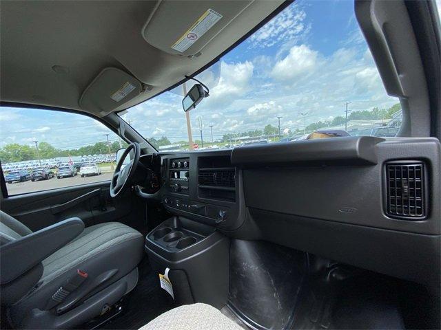 Photo of 2025 Summit White GMC Savana 3500