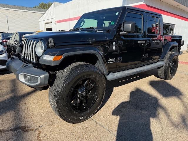 Photo of 2020 Black Clearcoat Jeep Gladiator