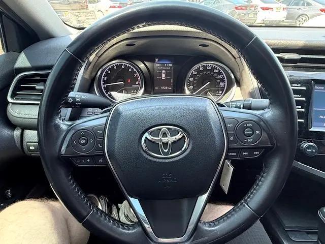 Photo of 2019 Midnight Black Metallic Toyota Camry