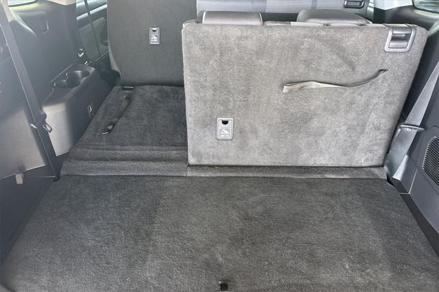 Photo of 2024 Magnetic Gray Metallic Toyota Highlander