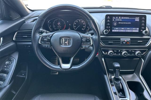 Photo of 2022 Silver Metallic Honda Accord