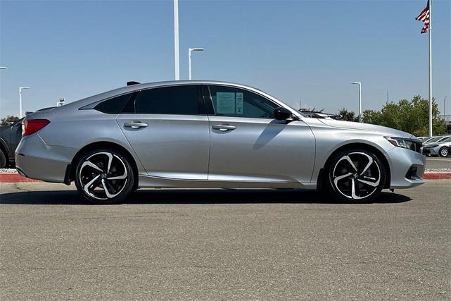 Photo of 2022 Silver Metallic Honda Accord