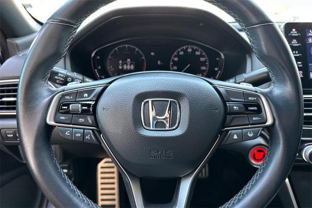 Photo of 2022 Silver Metallic Honda Accord