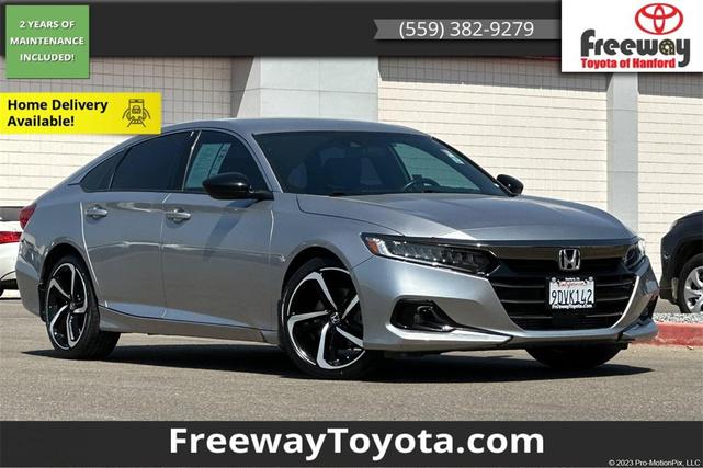 Photo of 2022 Silver Metallic Honda Accord