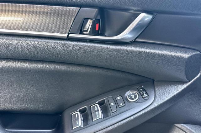 Photo of 2022 Silver Metallic Honda Accord