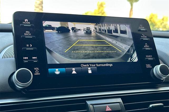 Photo of 2022 Silver Metallic Honda Accord