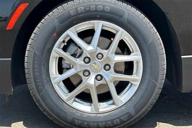 Photo of 2022 Mosaic Black Metallic Chevrolet Equinox