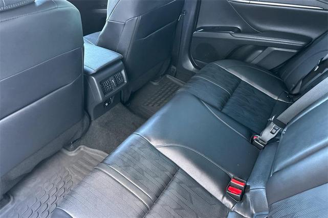 Photo of 2025 Supersonic Red/Midnight Black Metallic Toyota Camry