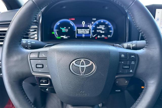 Photo of 2025 Supersonic Red/Midnight Black Metallic Toyota Camry