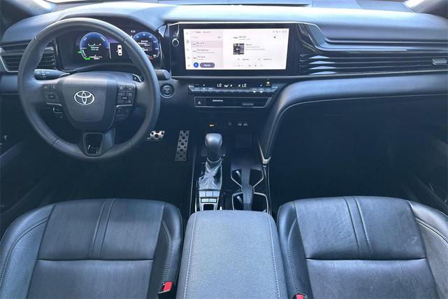 Photo of 2025 Supersonic Red/Midnight Black Metallic Toyota Camry