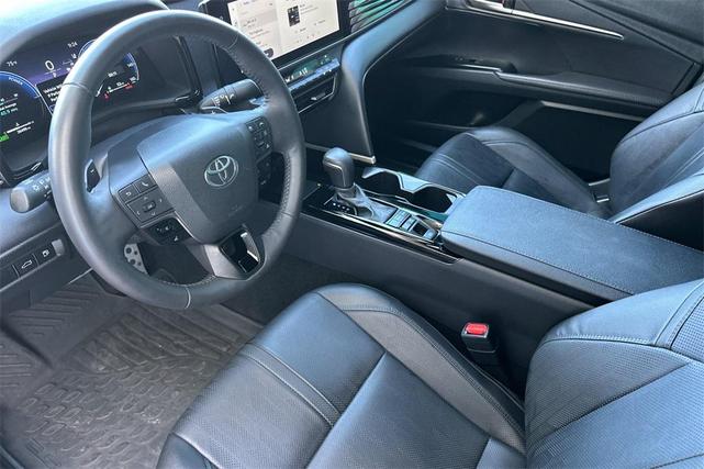Photo of 2025 Supersonic Red/Midnight Black Metallic Toyota Camry