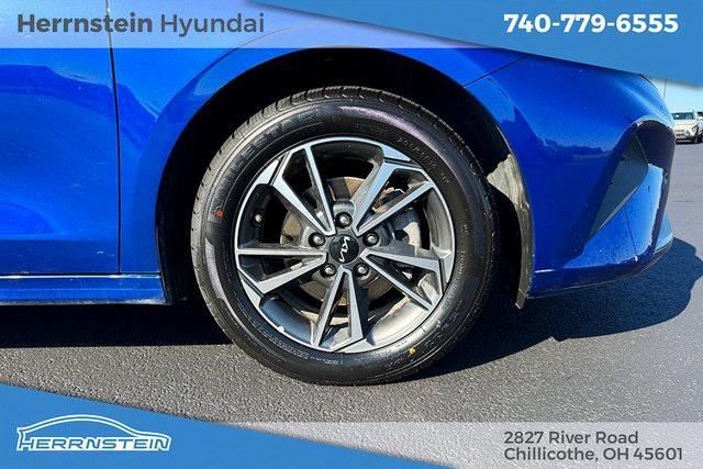Photo of 2023 Deep Sea Blue Kia Forte