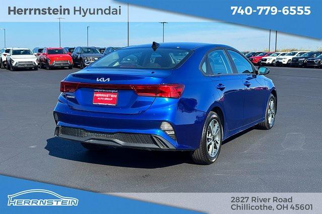Photo of 2023 Deep Sea Blue Kia Forte
