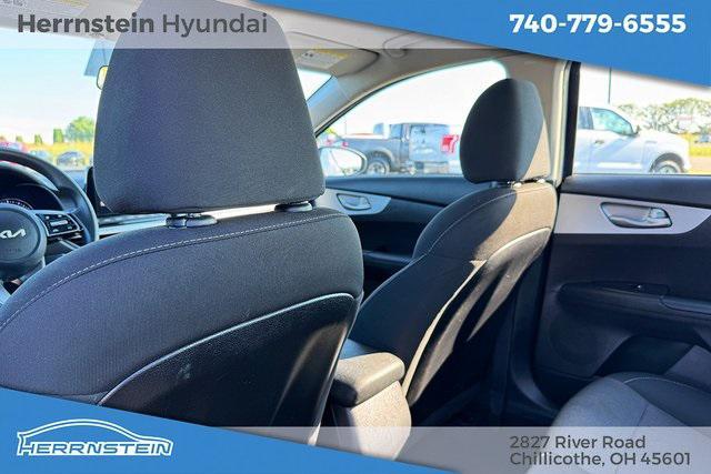 Photo of 2023 Deep Sea Blue Kia Forte
