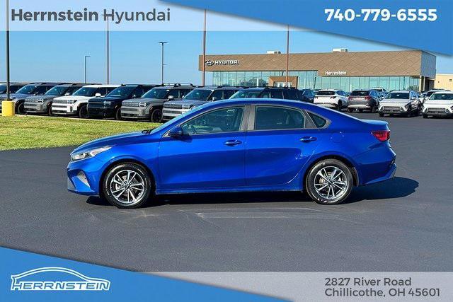 Photo of 2023 Deep Sea Blue Kia Forte