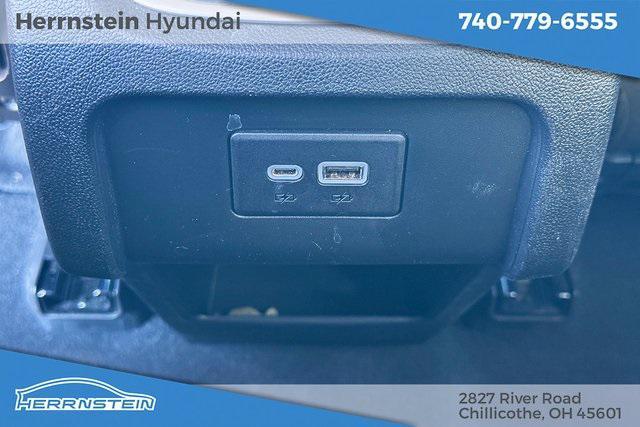 Photo of 2022 Silver Ice Metallic Chevrolet Blazer