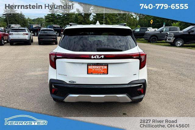 Photo of 2024 Snow White Pearl Kia Seltos