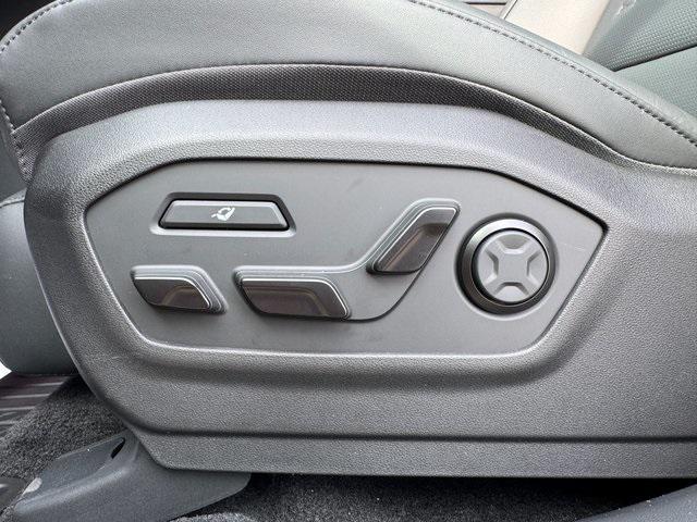 Photo of 2026 Phantom Black Hyundai SANTA FE HEV