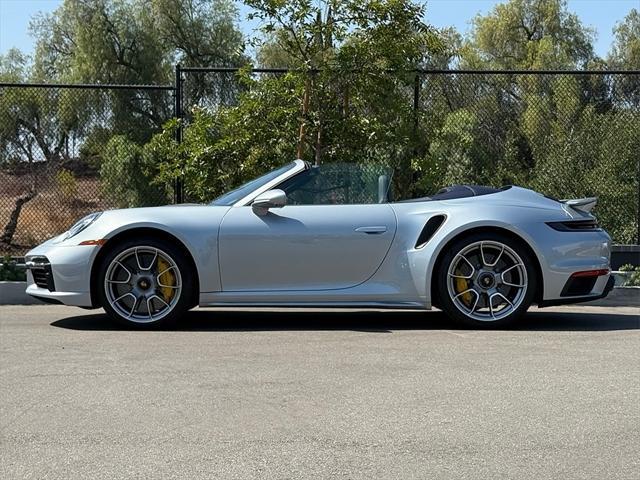 Photo of 2022 Dolomite Silver Metallic Porsche 911