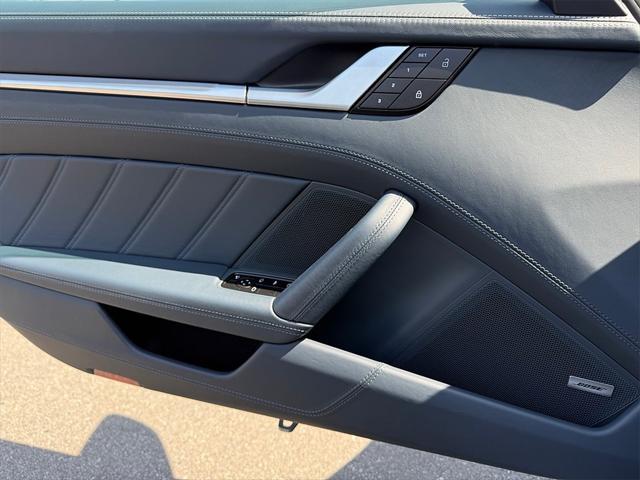 Photo of 2022 Dolomite Silver Metallic Porsche 911
