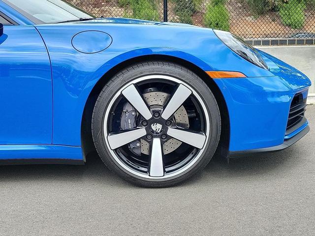 Photo of 2025 Lugano Blue Porsche 911