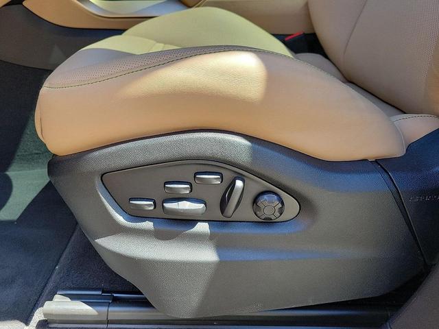 Photo of 2025 Paint To Sample Porsche Cayenne