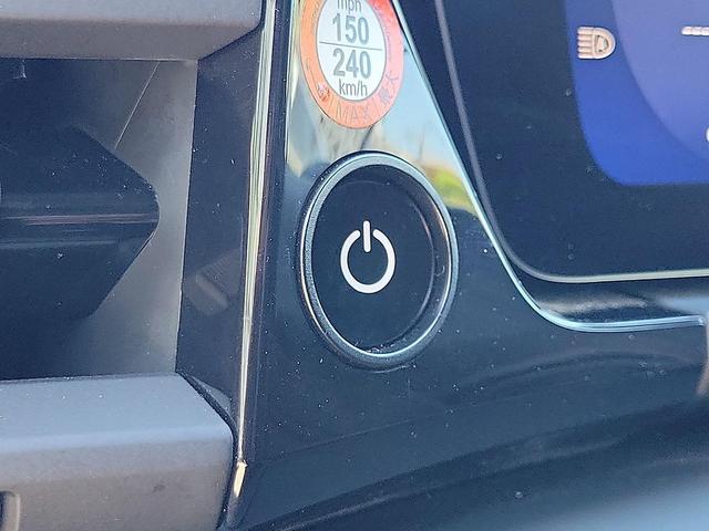 Photo of 2025 Copper Ruby Metallic Porsche Macan