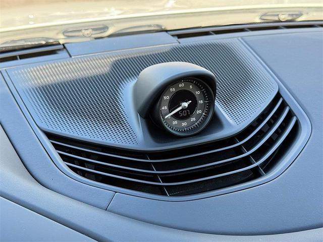 Photo of 2025 White Porsche Taycan
